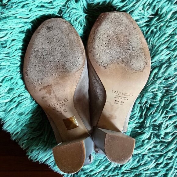 VINCE ( 9 ) "ADDISON" Peep Toe Block Heel Suede Gray Upper - Picture 10 of 11